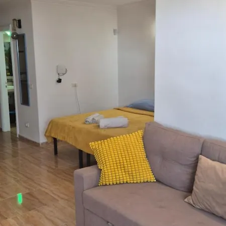 Relax Flat Palm View *